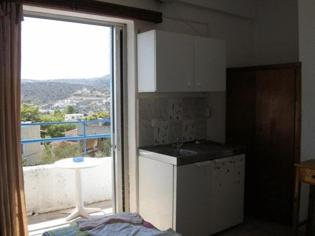 Efrosyni Apartments Agia Marina  Zewnętrze zdjęcie