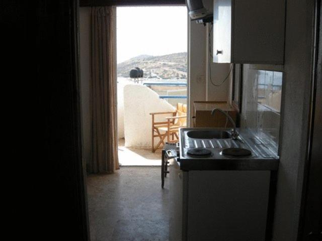 Efrosyni Apartments Agia Marina  Zewnętrze zdjęcie