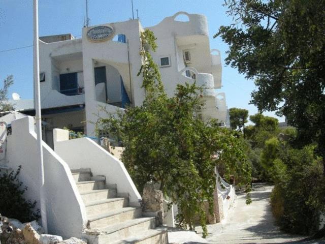 Efrosyni Apartments Agia Marina  Zewnętrze zdjęcie